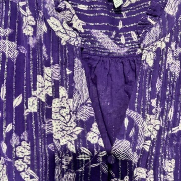 Crown & Ivy Blouse L Purple Silver Floral V Neck Long Sleeve Cottagecore Modern - Picture 3 of 7
